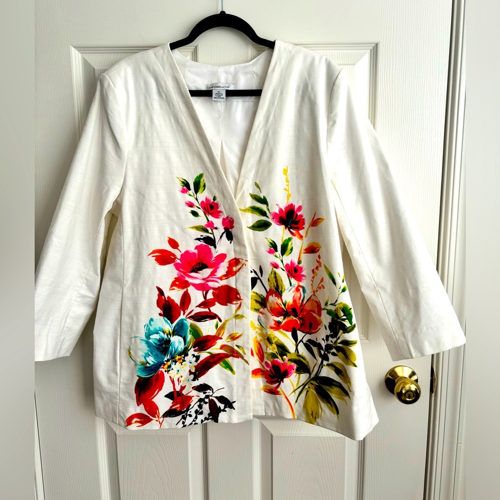 Liz Claiborne White Floral Blazer